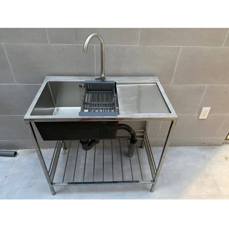 Bồn Rửa Chén Inox Cao Cấp – Tiện Ích Và Sang Trọng Cho Mọi Gia Đình